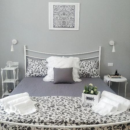 Dove Nasce Il Sole B&B Николози Екстериор снимка