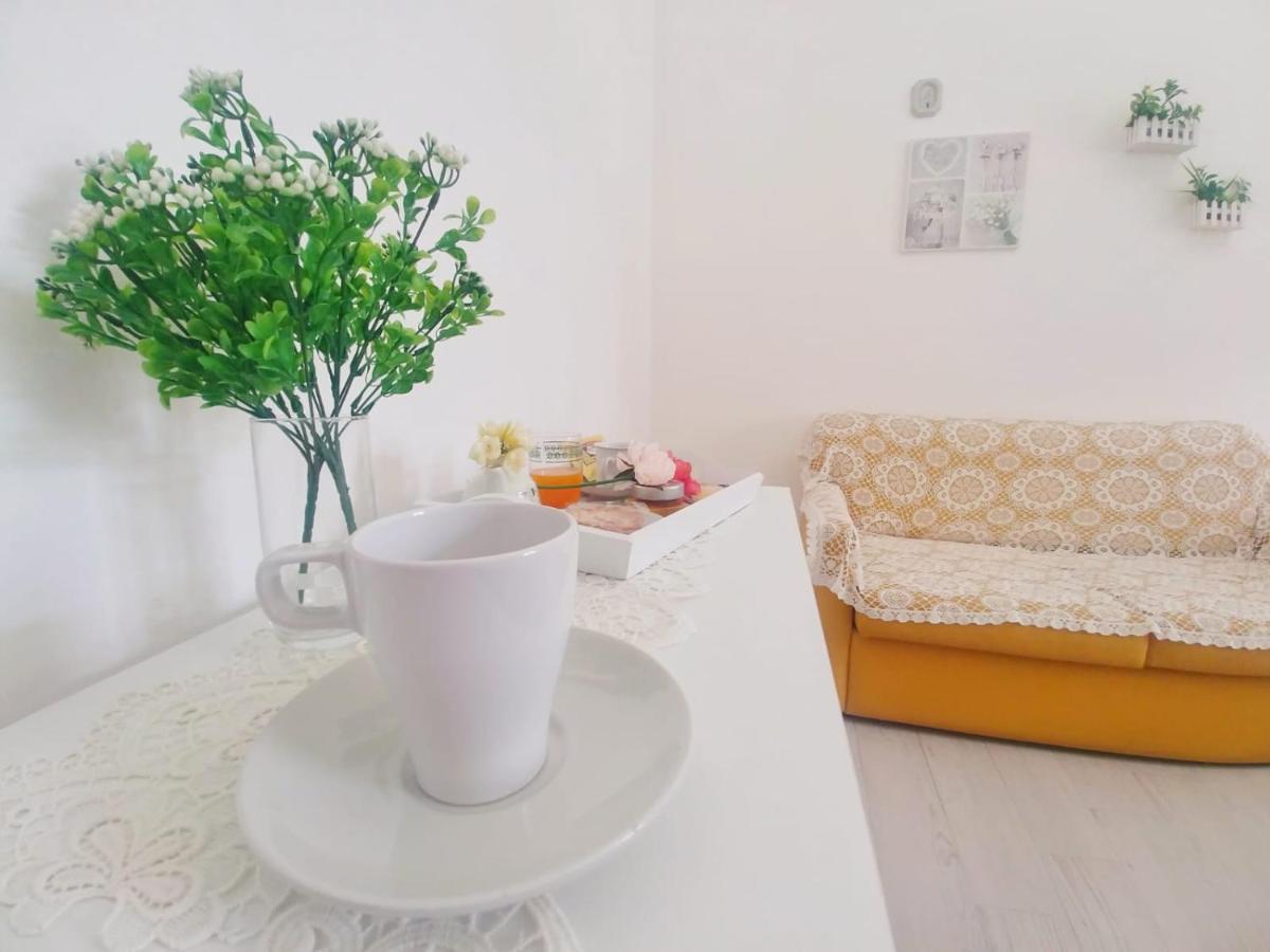 Dove Nasce Il Sole B&B Николози Екстериор снимка